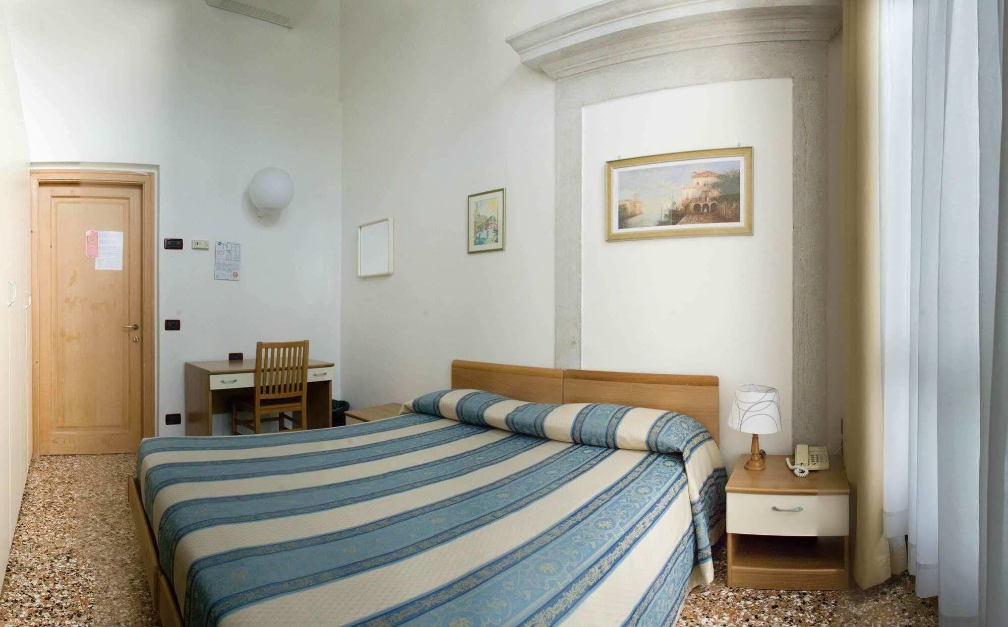 Casa Sant'Andrea Panzió Velence Kültér fotó